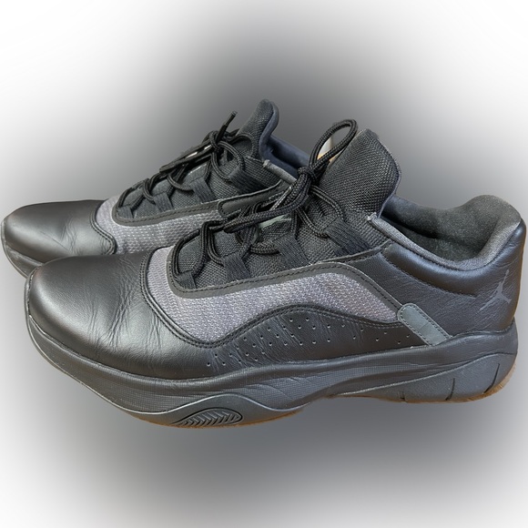 Men’s Air Nike Jordan 11 XI CMFT Size 10.5 Black - Picture 2 of 12